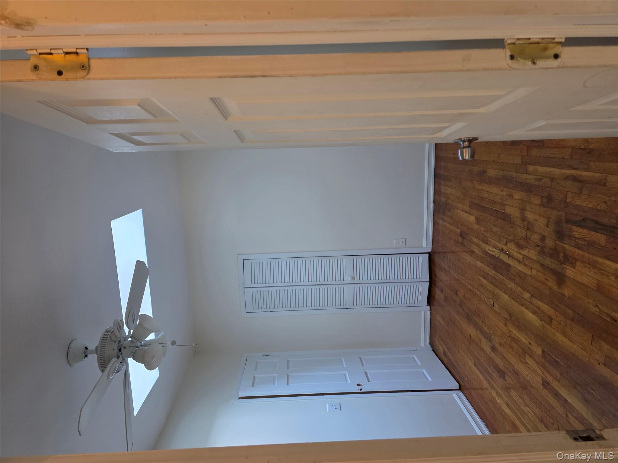 #4 photo, 301 Wyona Street, Brooklyn , NY 11207