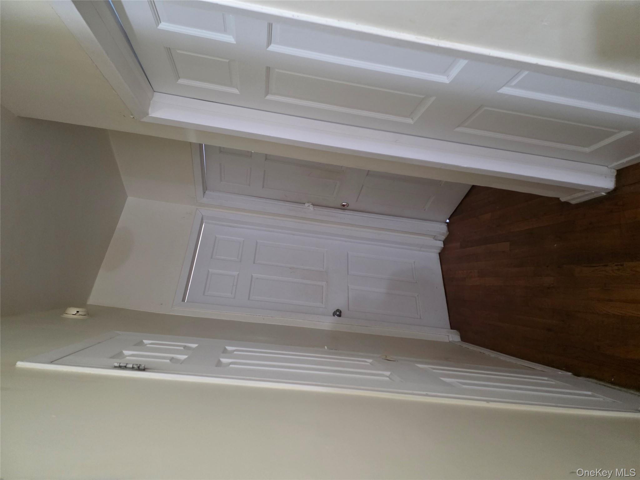 #5 photo, 301 Wyona Street, Brooklyn , NY 11207