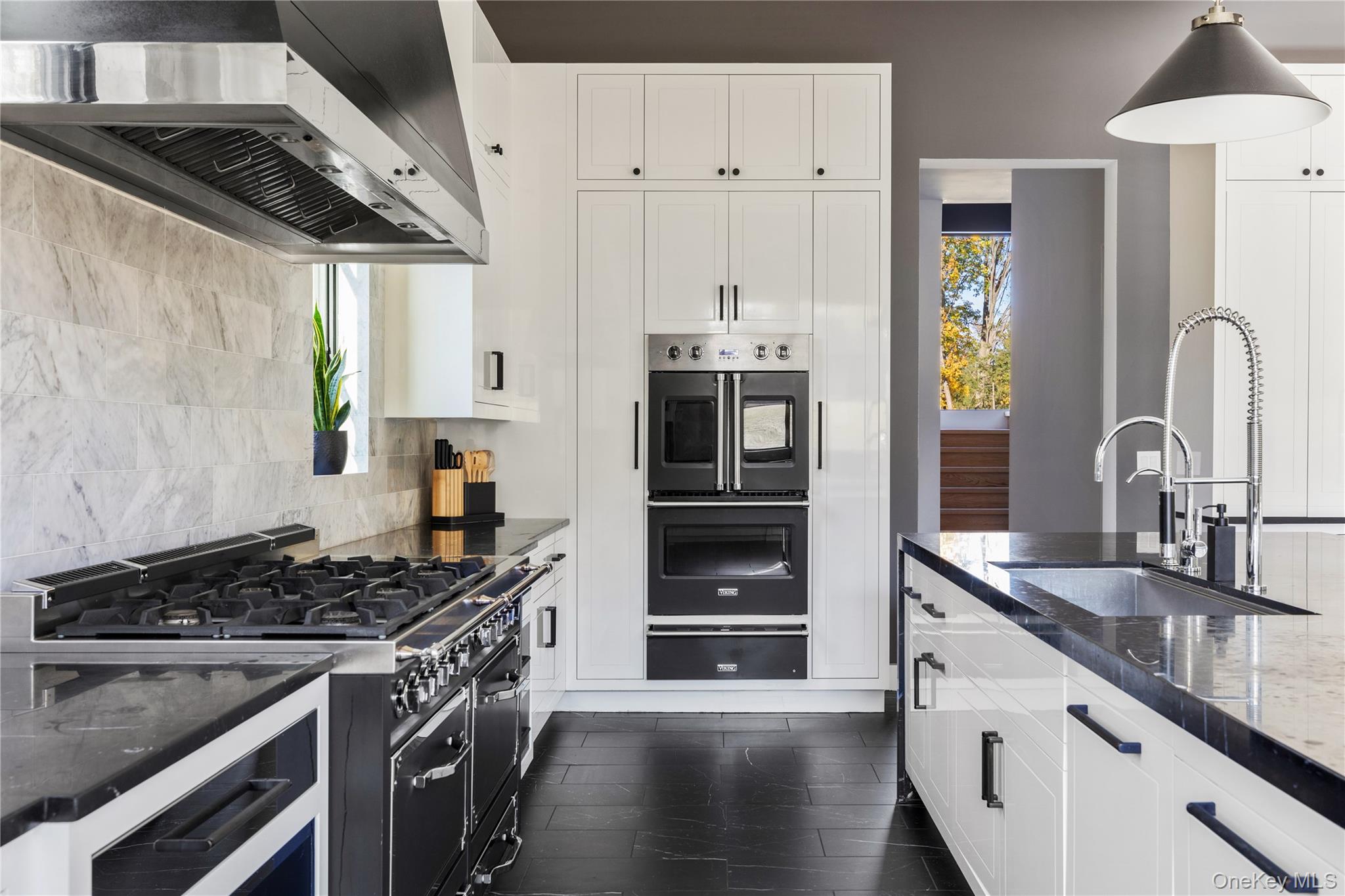 #9 photo, Lattingtown Road, Locust Valley , NY 11560