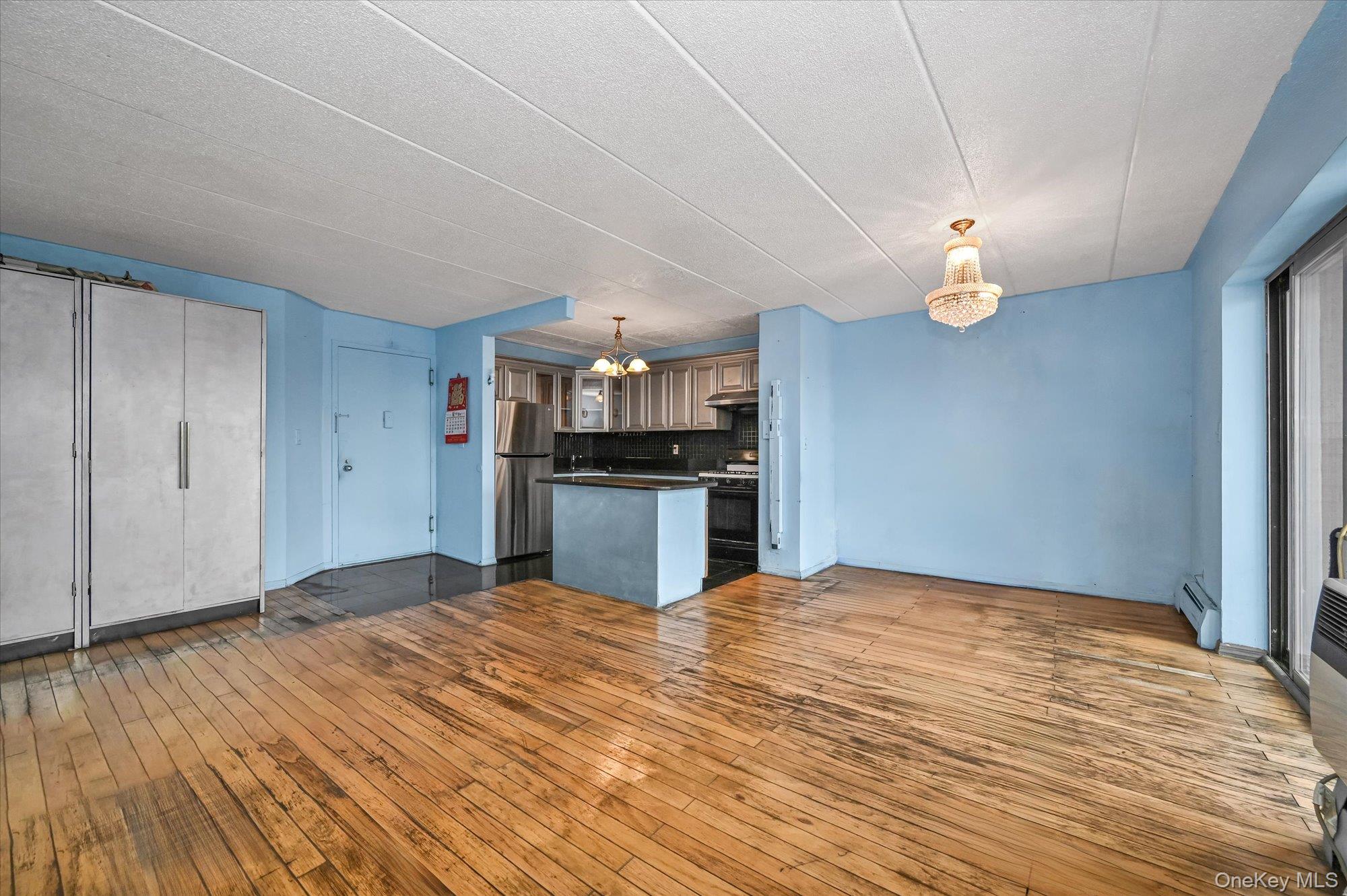 #6 photo, 136-75 37th Avenue, Flushing , NY 11354