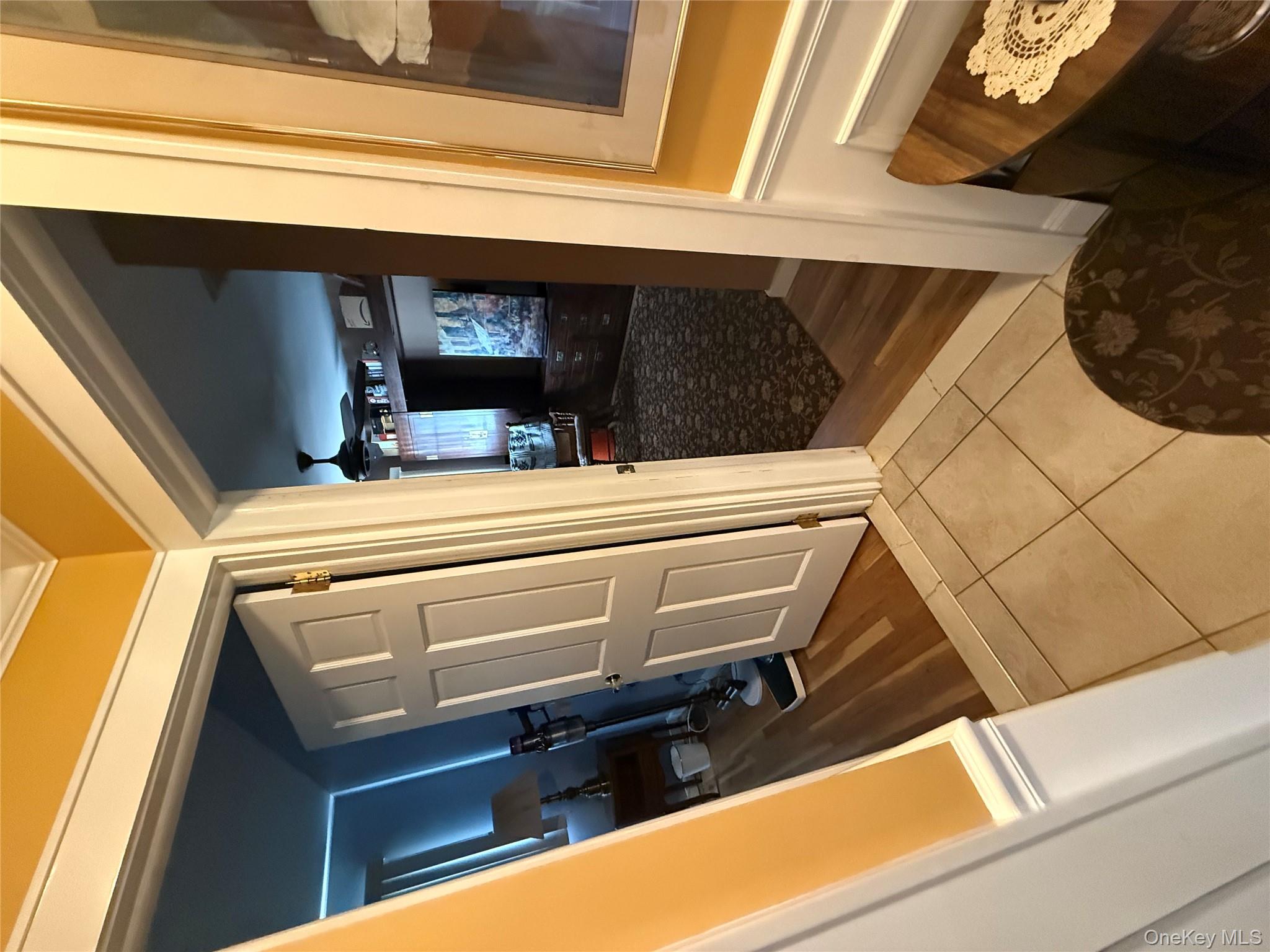 #11 photo, 6 Lee Place, Old Bethpage , NY 11804