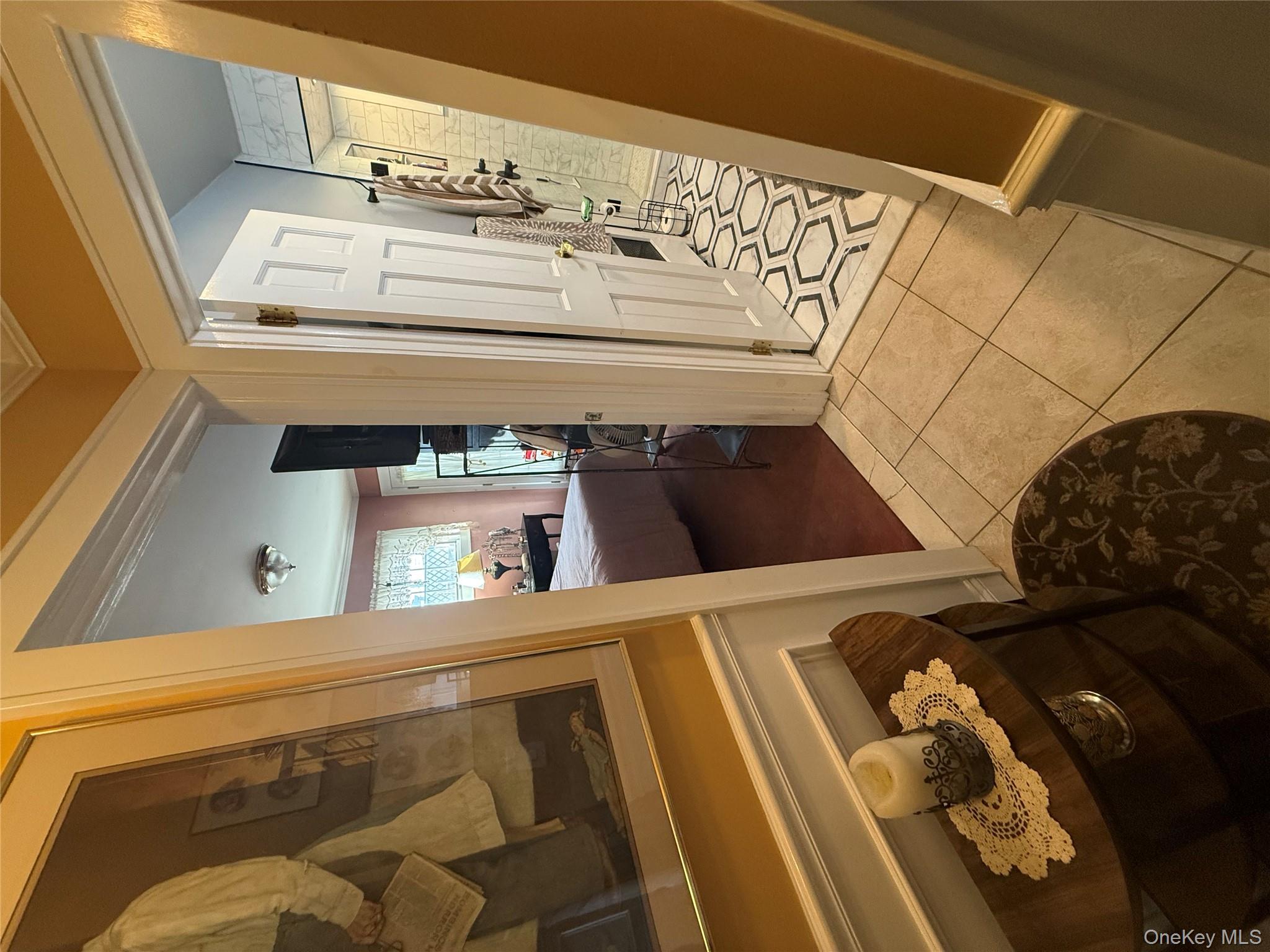 #12 photo, 6 Lee Place, Old Bethpage , NY 11804