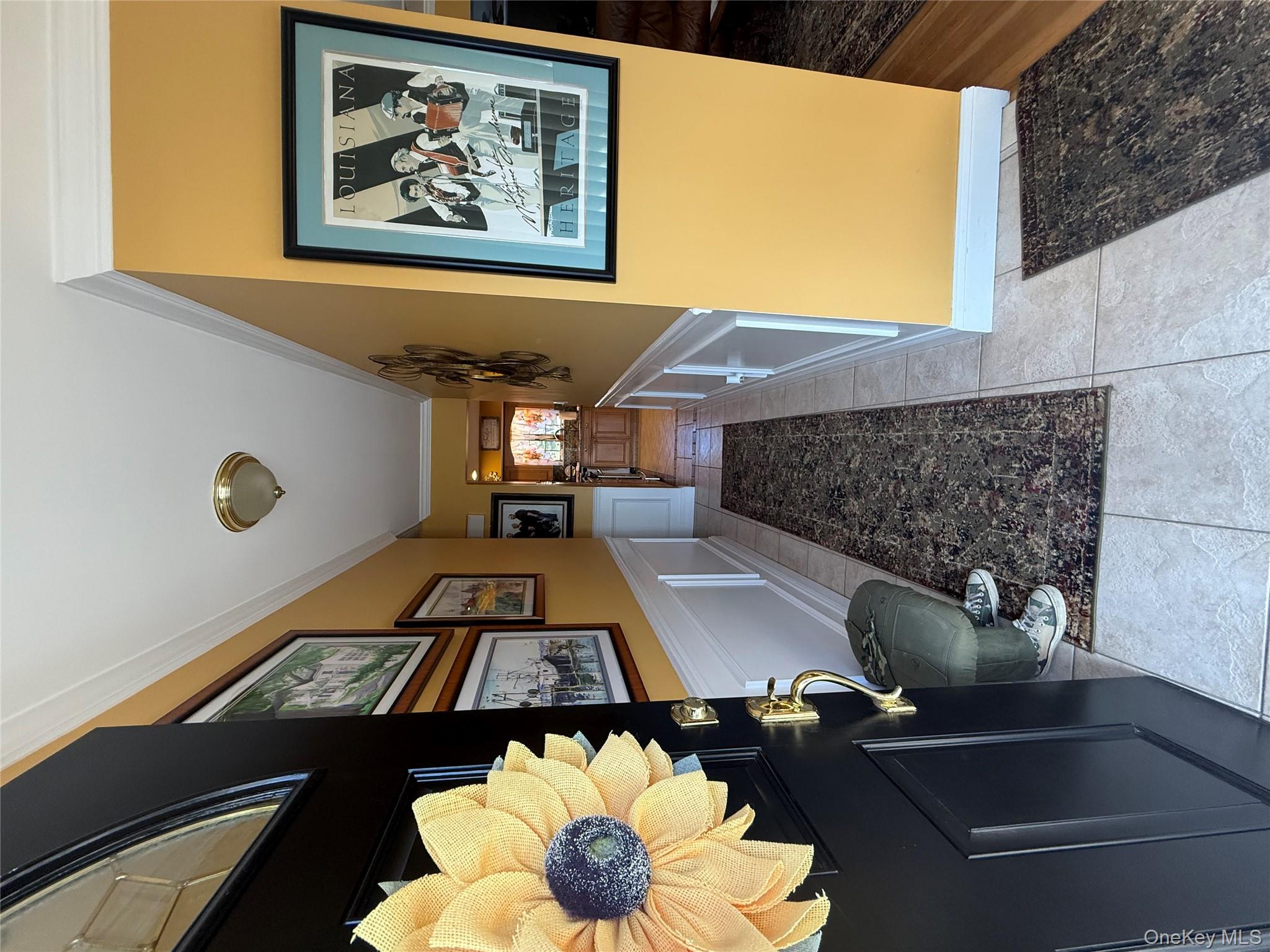 #3 photo, 6 Lee Place, Old Bethpage , NY 11804