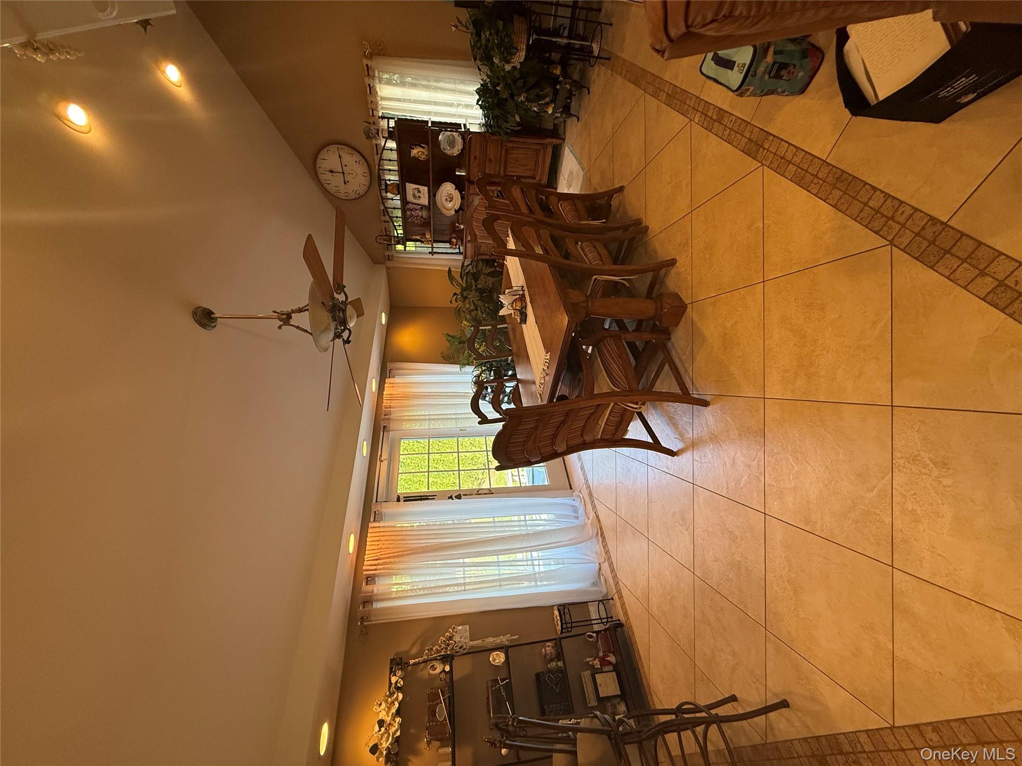 #4 photo, 6 Lee Place, Old Bethpage , NY 11804