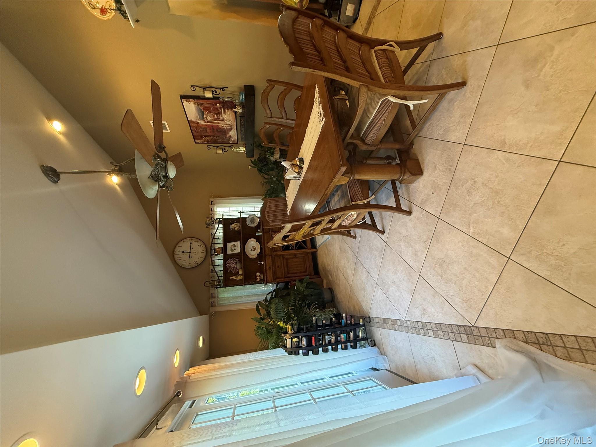 #5 photo, 6 Lee Place, Old Bethpage , NY 11804