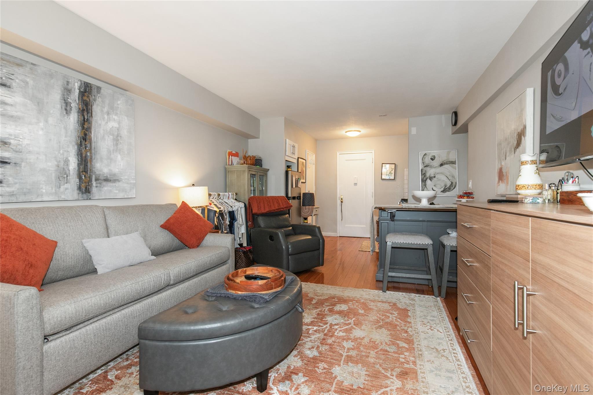 #10 photo, 15 Canterbury Road, Great Neck , NY 11021