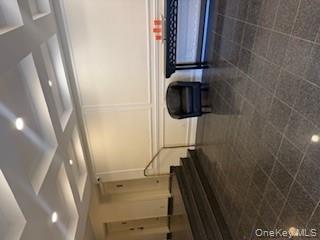 #5 photo, 15 Canterbury Road, Great Neck , NY 11021