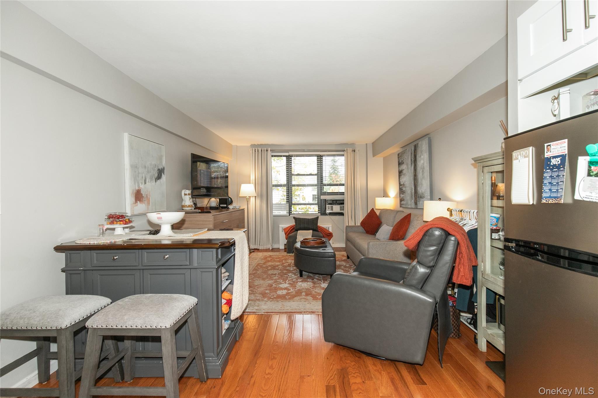 #8 photo, 15 Canterbury Road, Great Neck , NY 11021