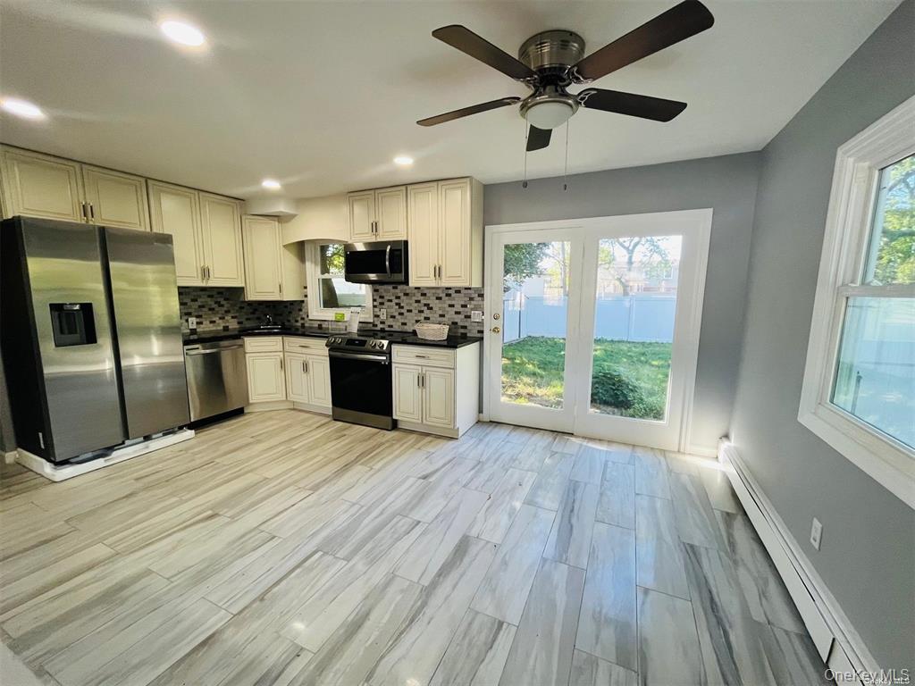 #5 photo, 200 Hicksville Road, Seaford , NY 11783