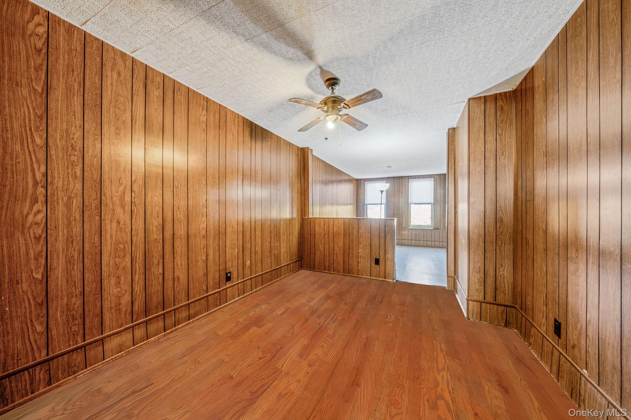 #17 photo, 7935 77th Avenue, Glendale , NY 11385