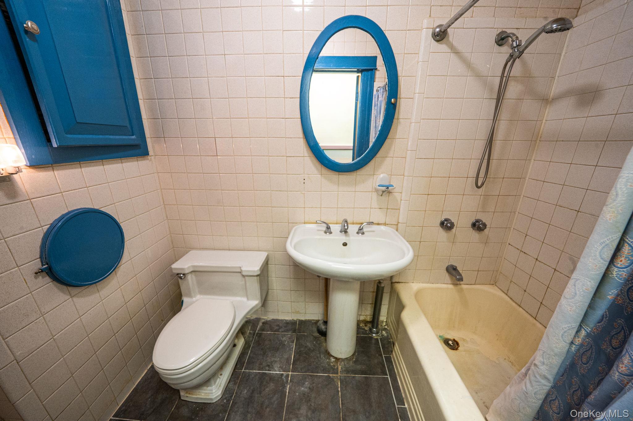 #9 photo, 7935 77th Avenue, Glendale , NY 11385