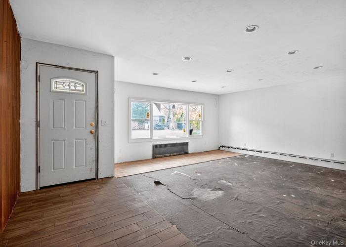 #12 photo, 48 E Rogues Path, Huntington Station , NY 11746