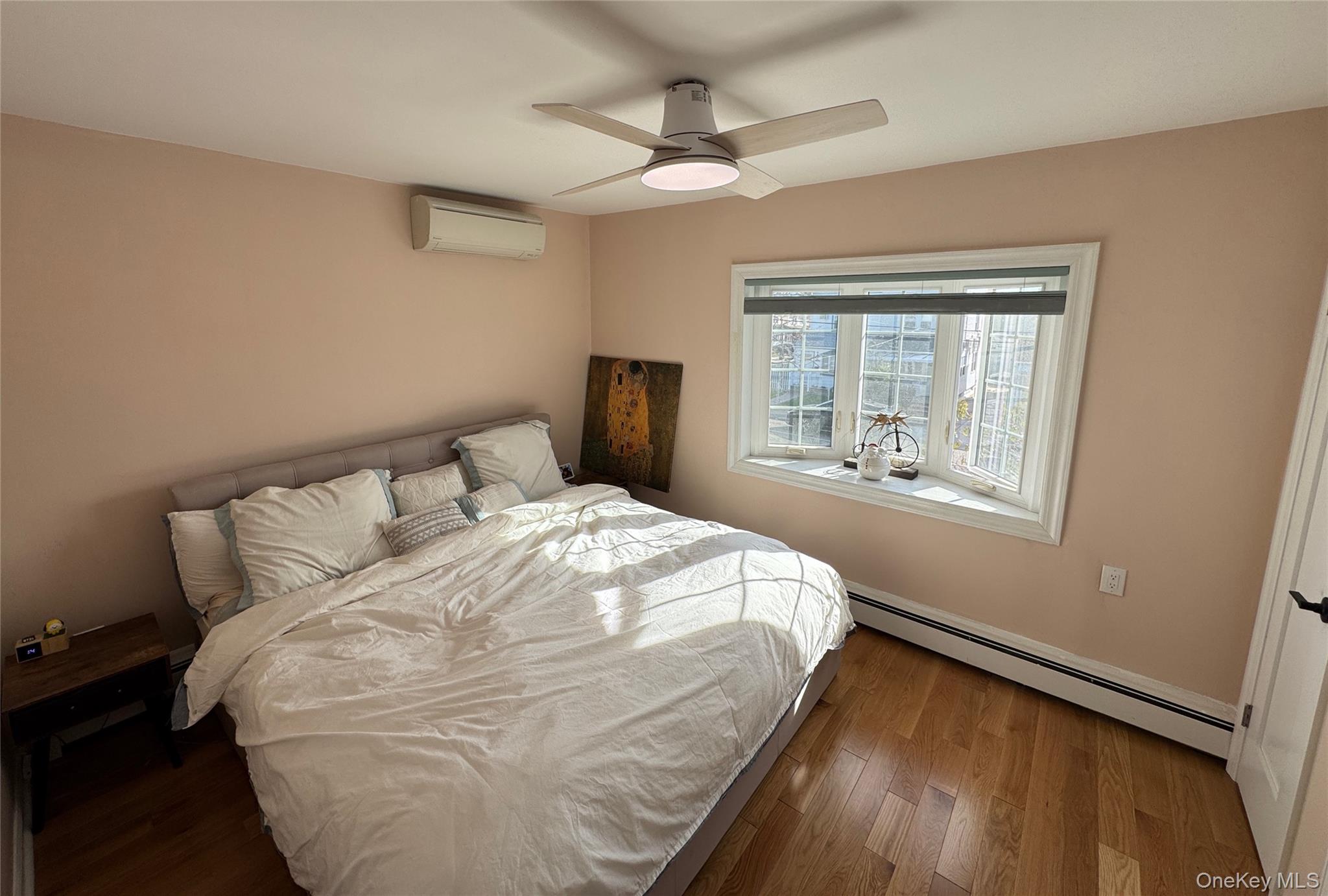 #14 photo, 20015 33rd Avenue, Bayside , NY 11361