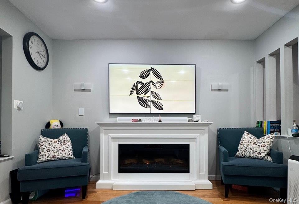 #7 photo, 20015 33rd Avenue, Bayside , NY 11361