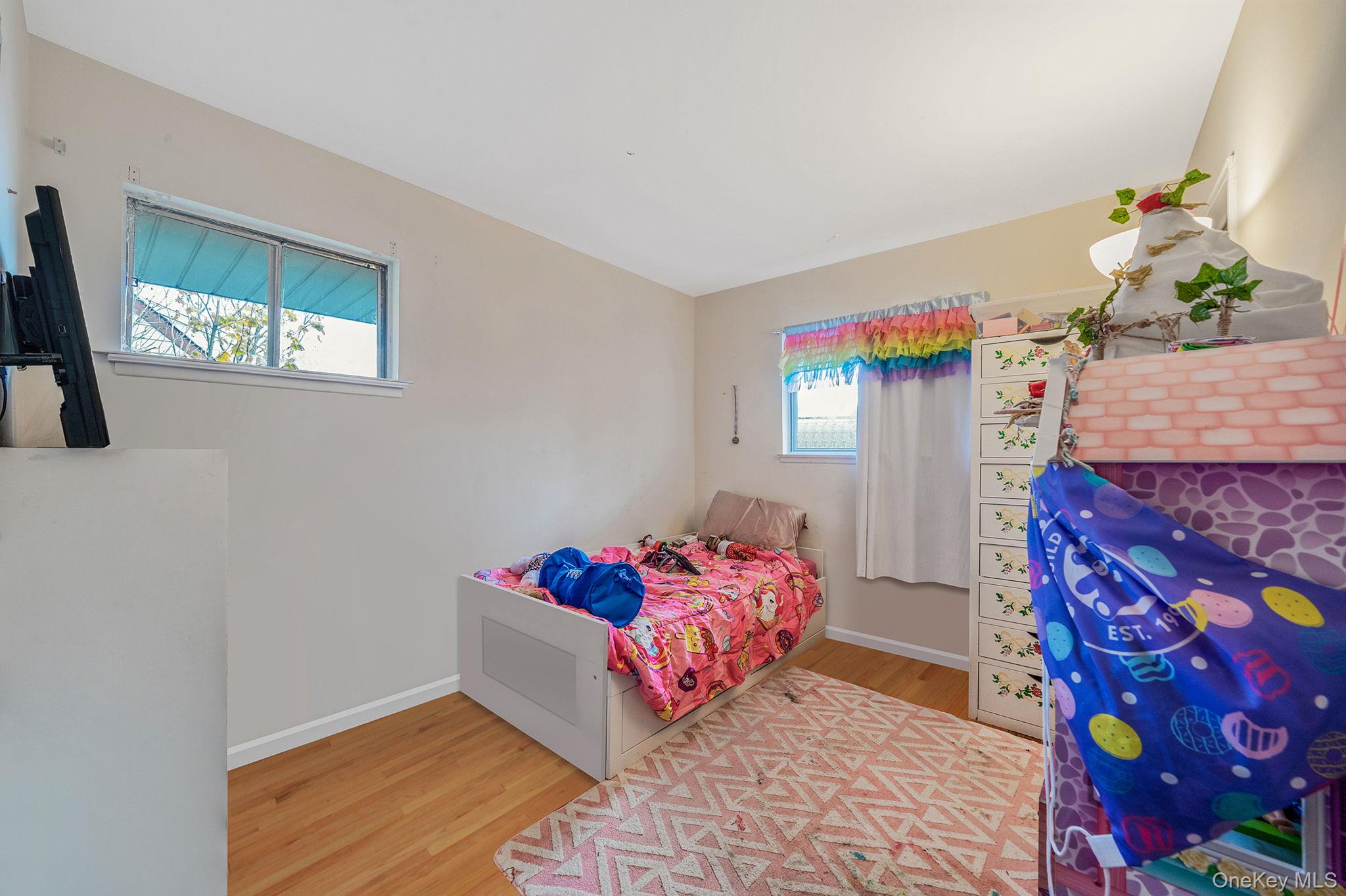 #13 photo, 19 Amsterdam Avenue, West Babylon , NY 11704