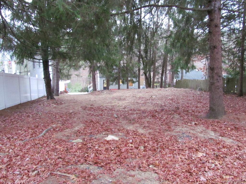 #17 photo, 765 Meadow Road, سوفولك Smithtown , NY 11787