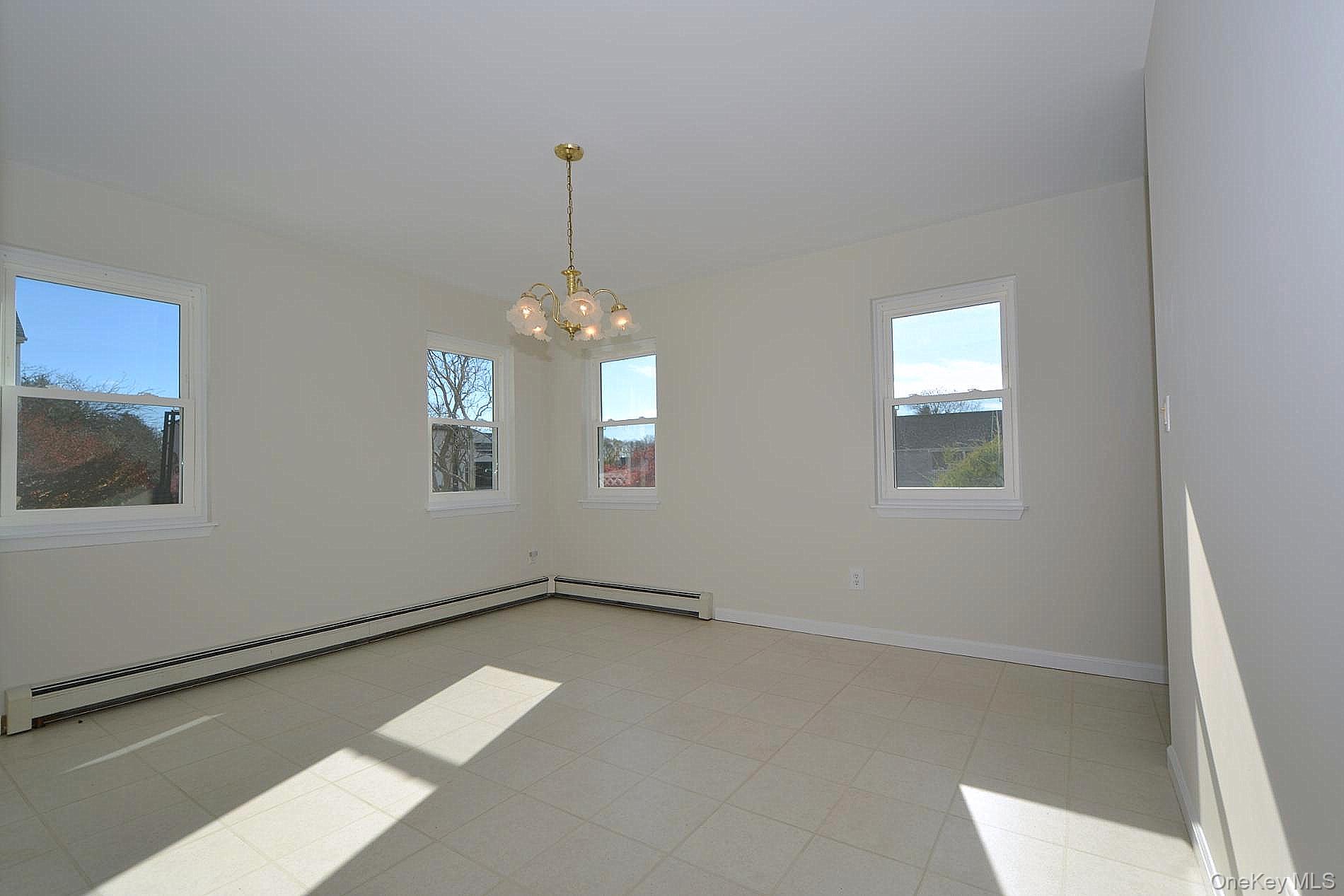 #10 photo, 72 Old Farm Road, Riverhead , NY 11901