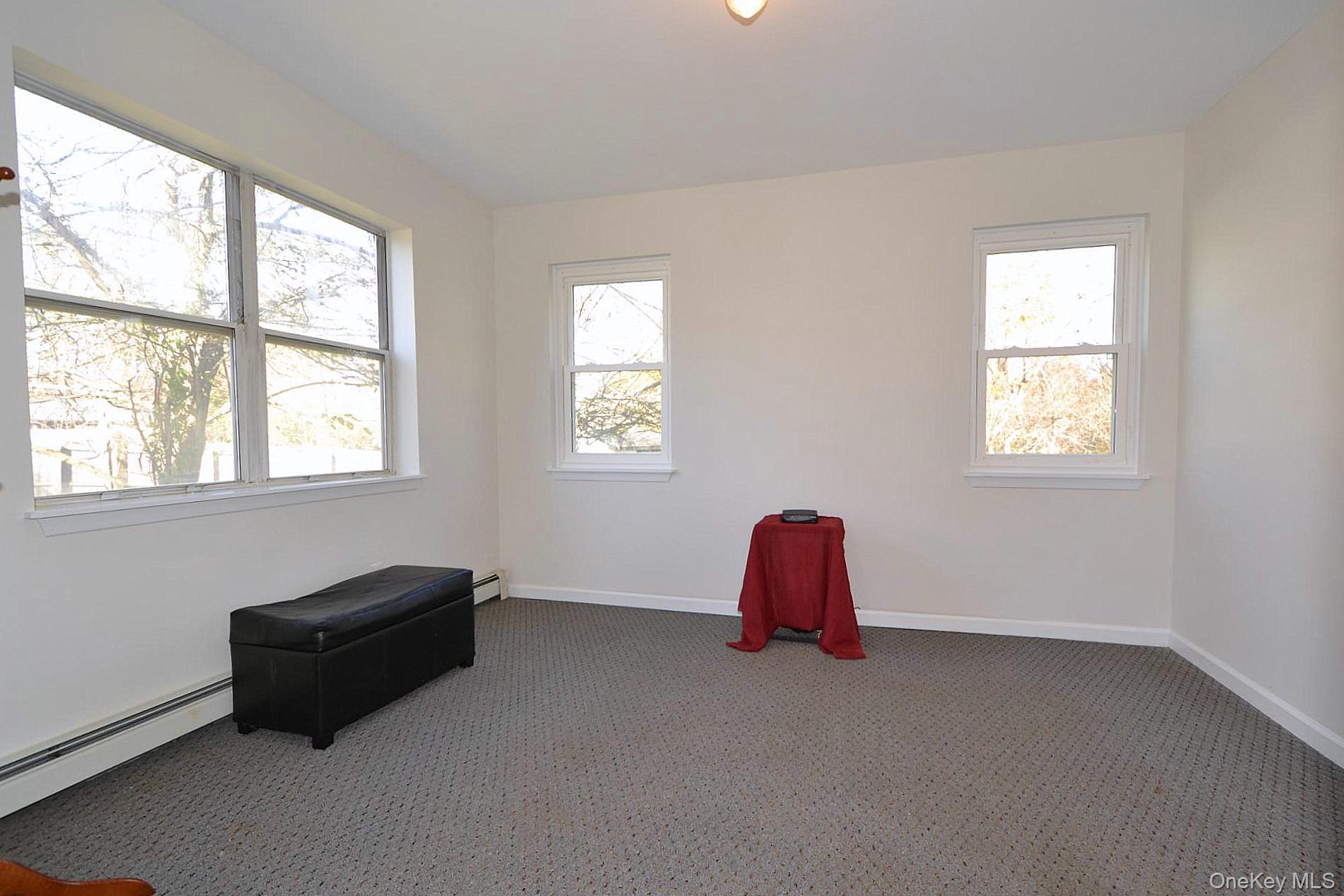 #15 photo, 72 Old Farm Road, Riverhead , NY 11901