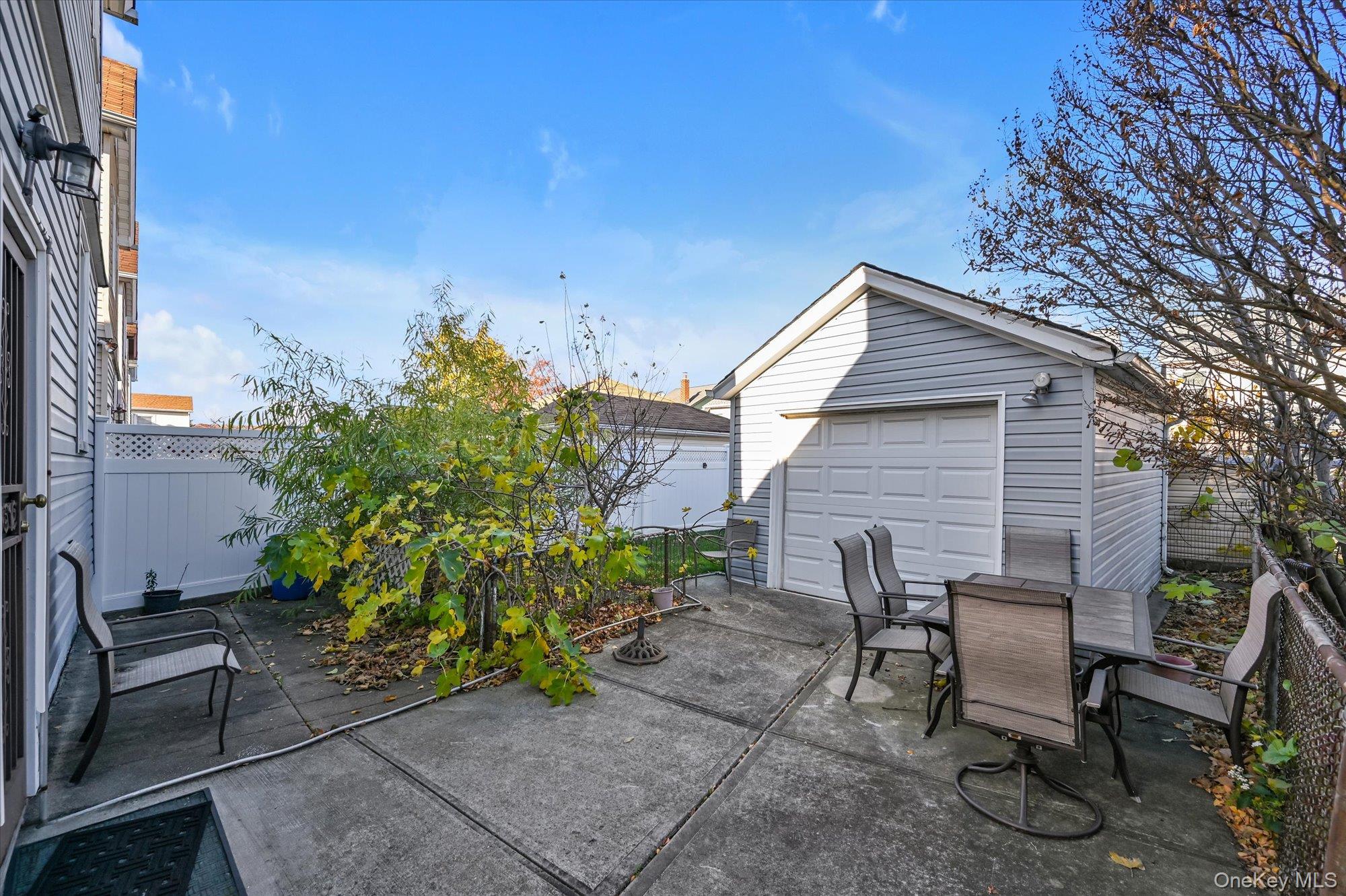 #17 photo, 90-49 207th Street, Queens Village , NY 11428