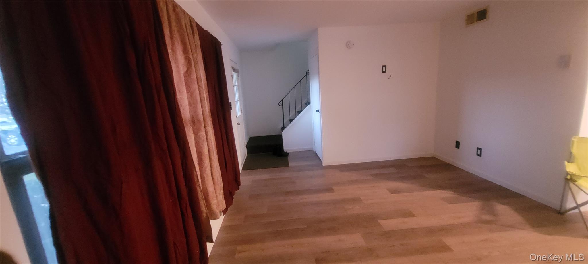 #11 photo, 2 Williamsburg Court, سوفولك Ridge , NY 11961