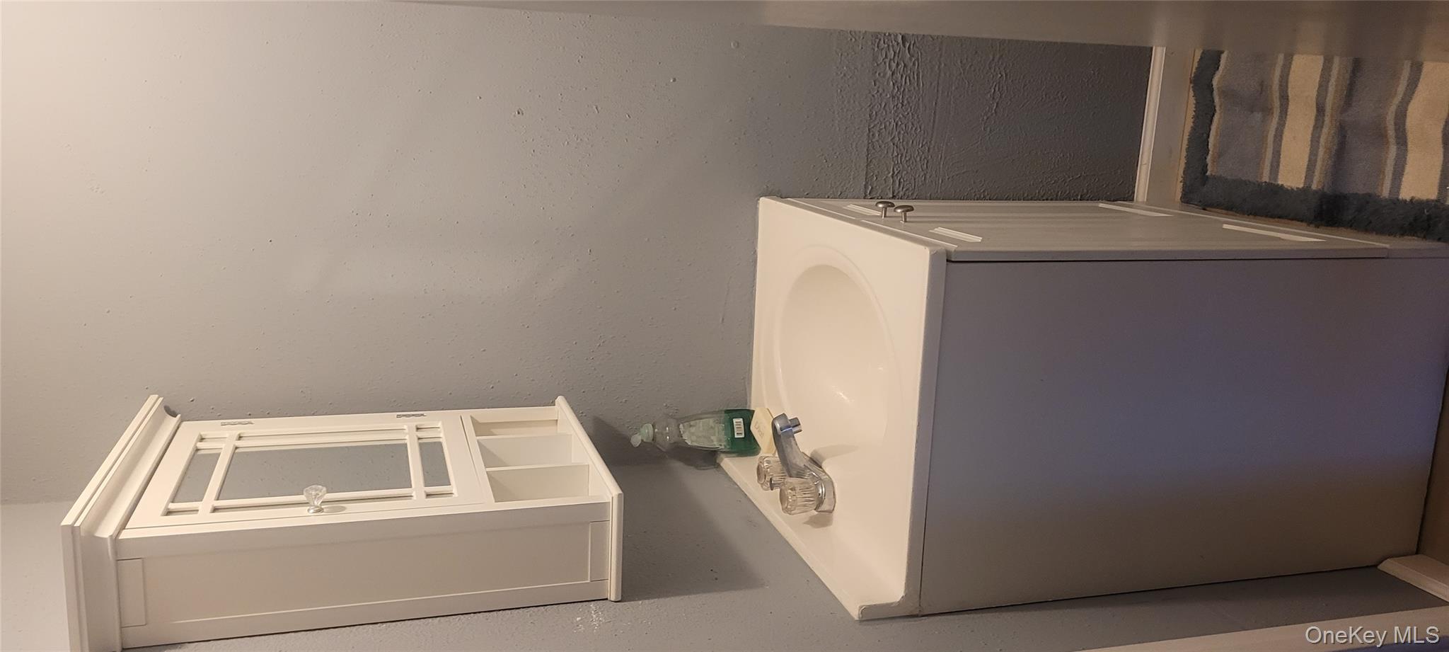 #4 photo, 2 Williamsburg Court, Ridge , NY 11961