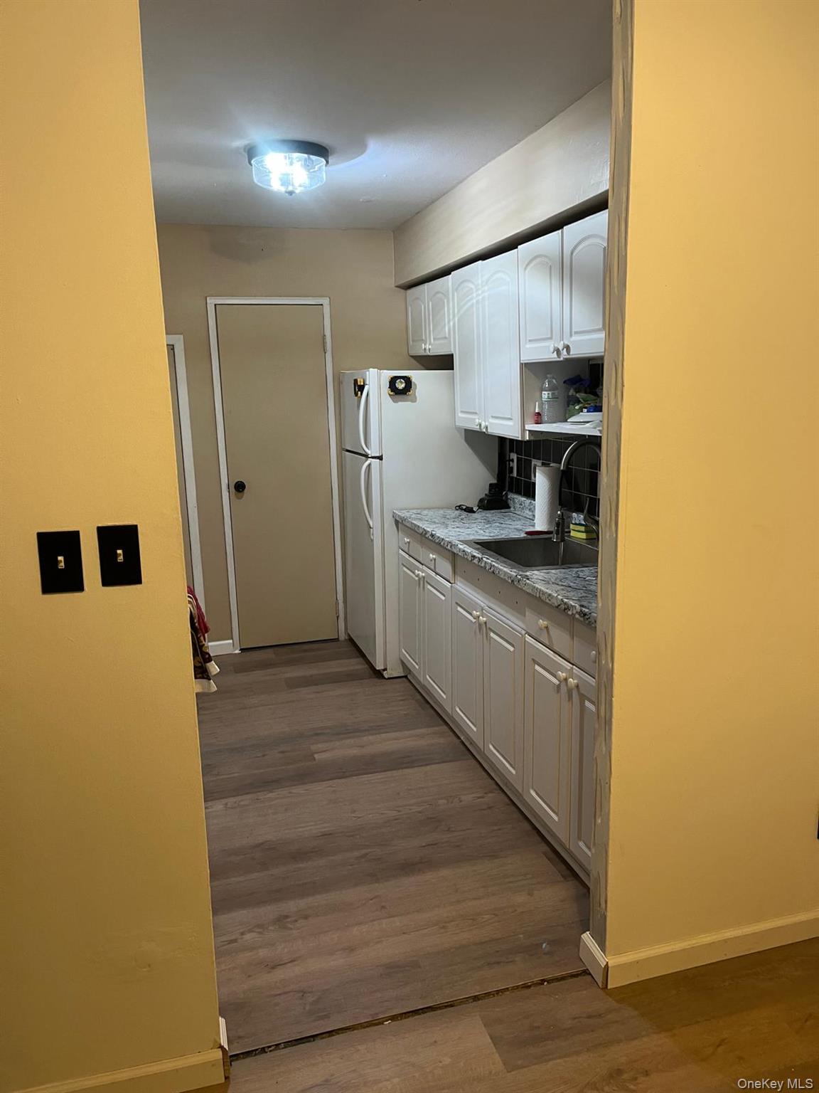 #9 photo, 2 Williamsburg Court, Ridge , NY 11961