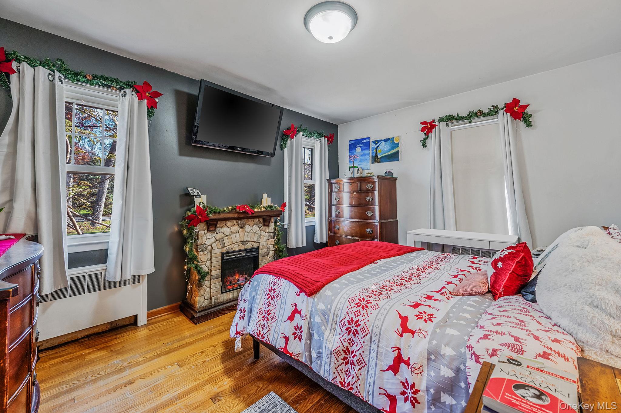 #12 photo, 54 Landview Drive, Dix Hills , NY 11746