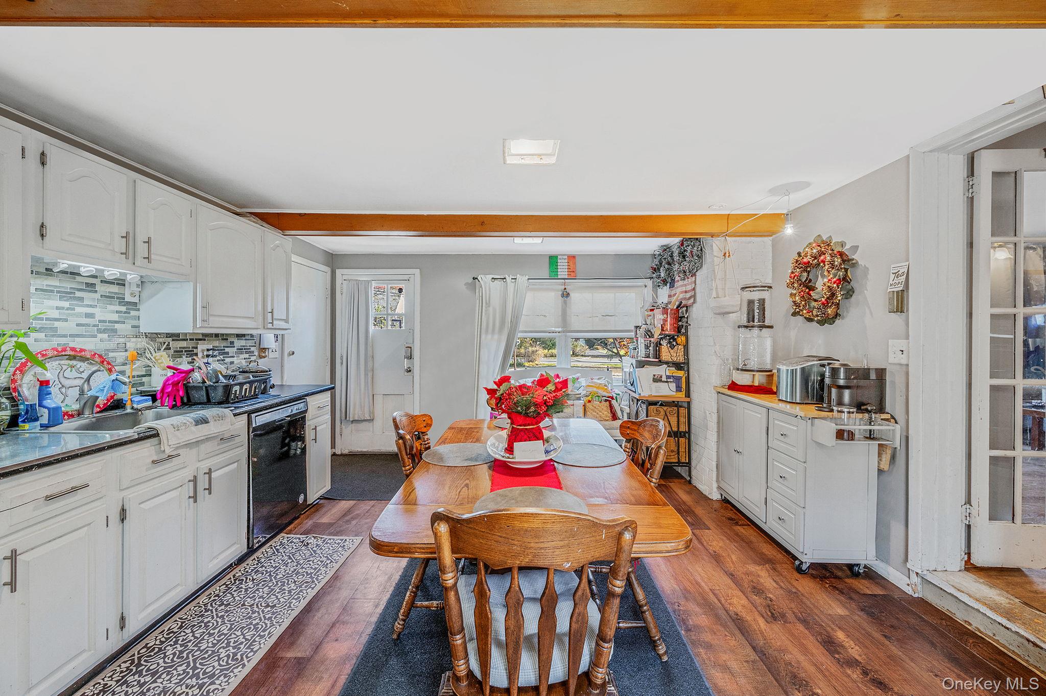 #16 photo, 54 Landview Drive, Dix Hills , NY 11746