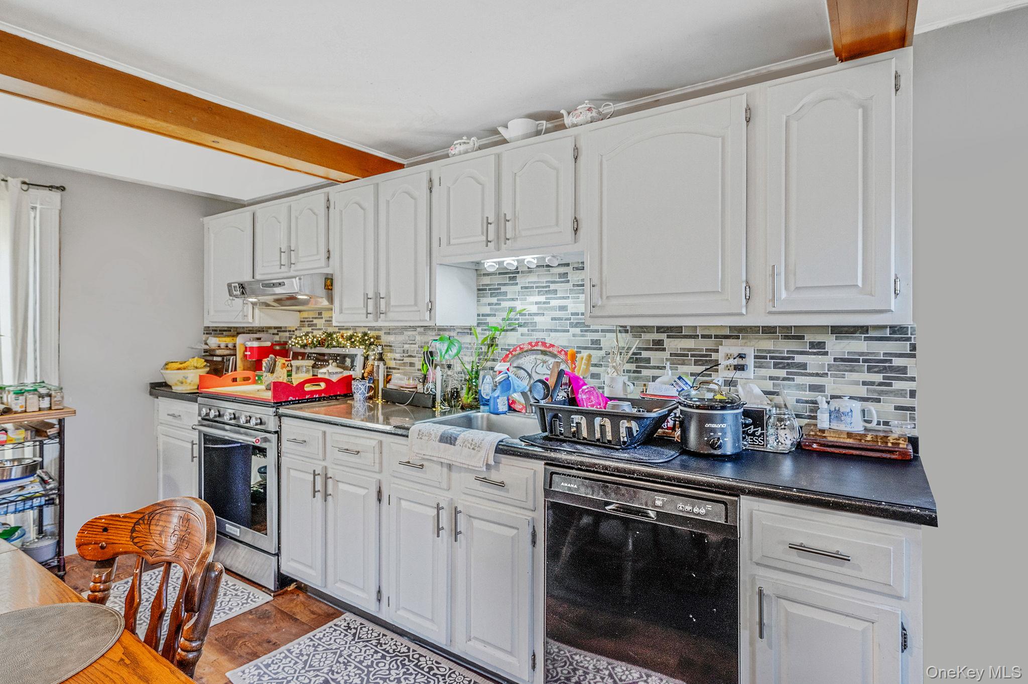 #17 photo, 54 Landview Drive, Dix Hills , NY 11746