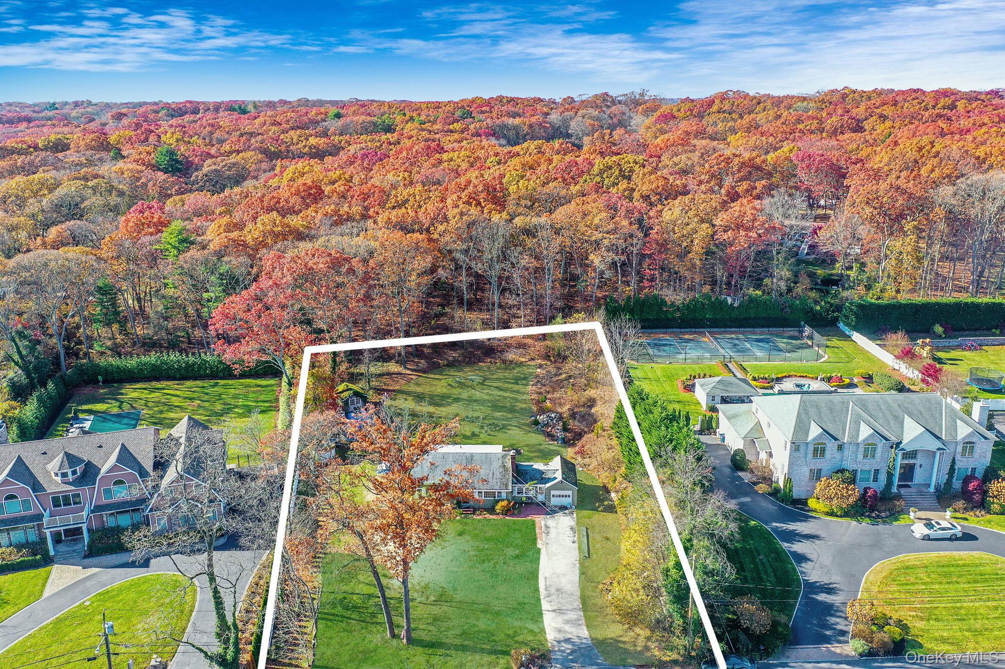 #4 photo, 54 Landview Drive, Dix Hills , NY 11746