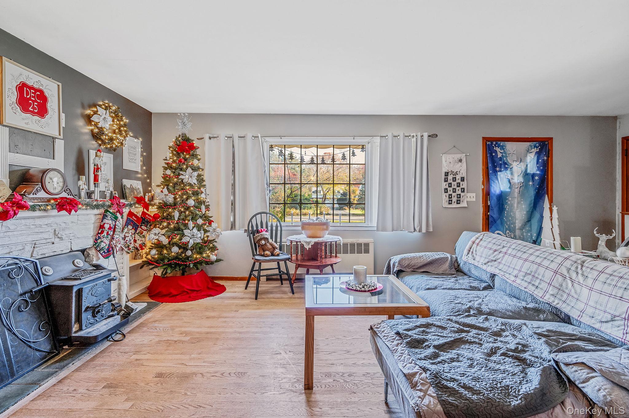 #7 photo, 54 Landview Drive, Dix Hills , NY 11746