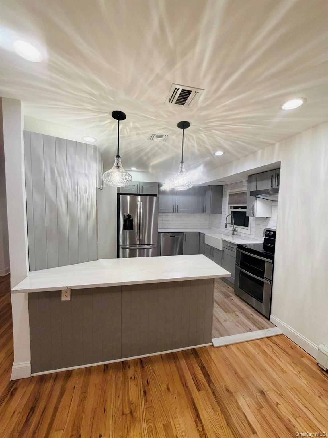 #4 photo, 58 Hauppauge Road, Hauppauge , NY 11788