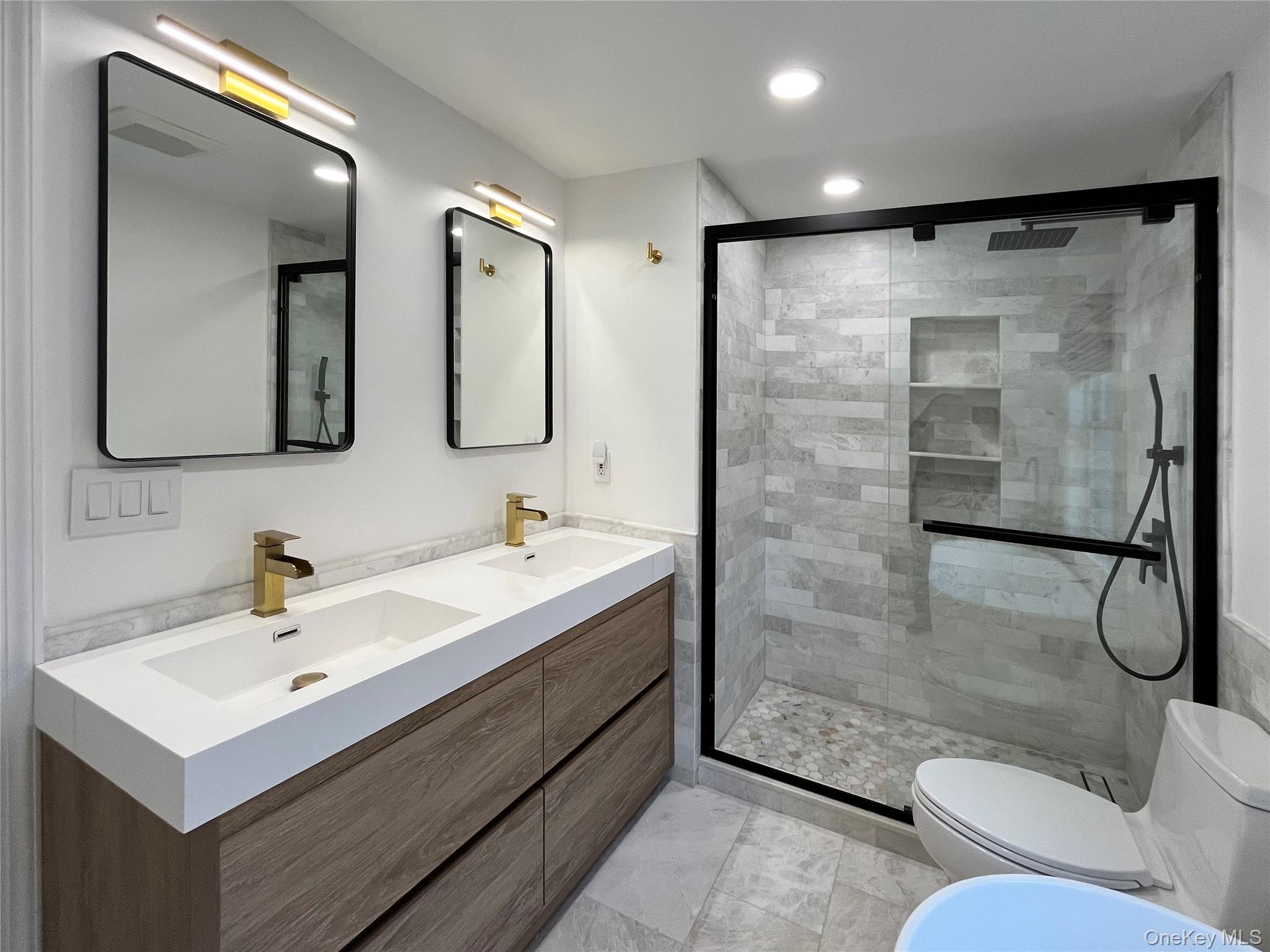 #11 photo, 146 Quaker Ridge Road, Manhasset , NY 11030