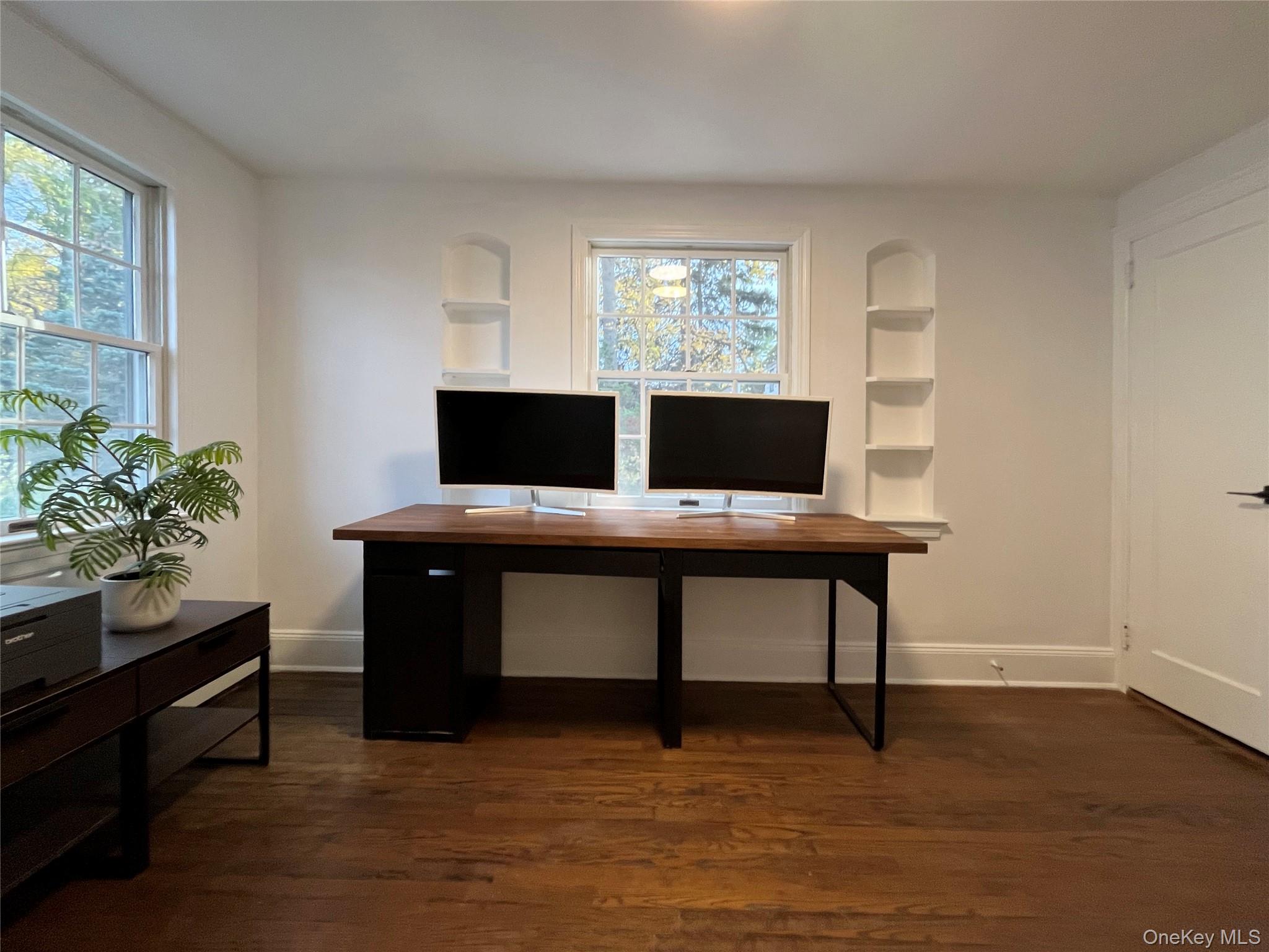 #14 photo, 146 Quaker Ridge Road, Manhasset , NY 11030