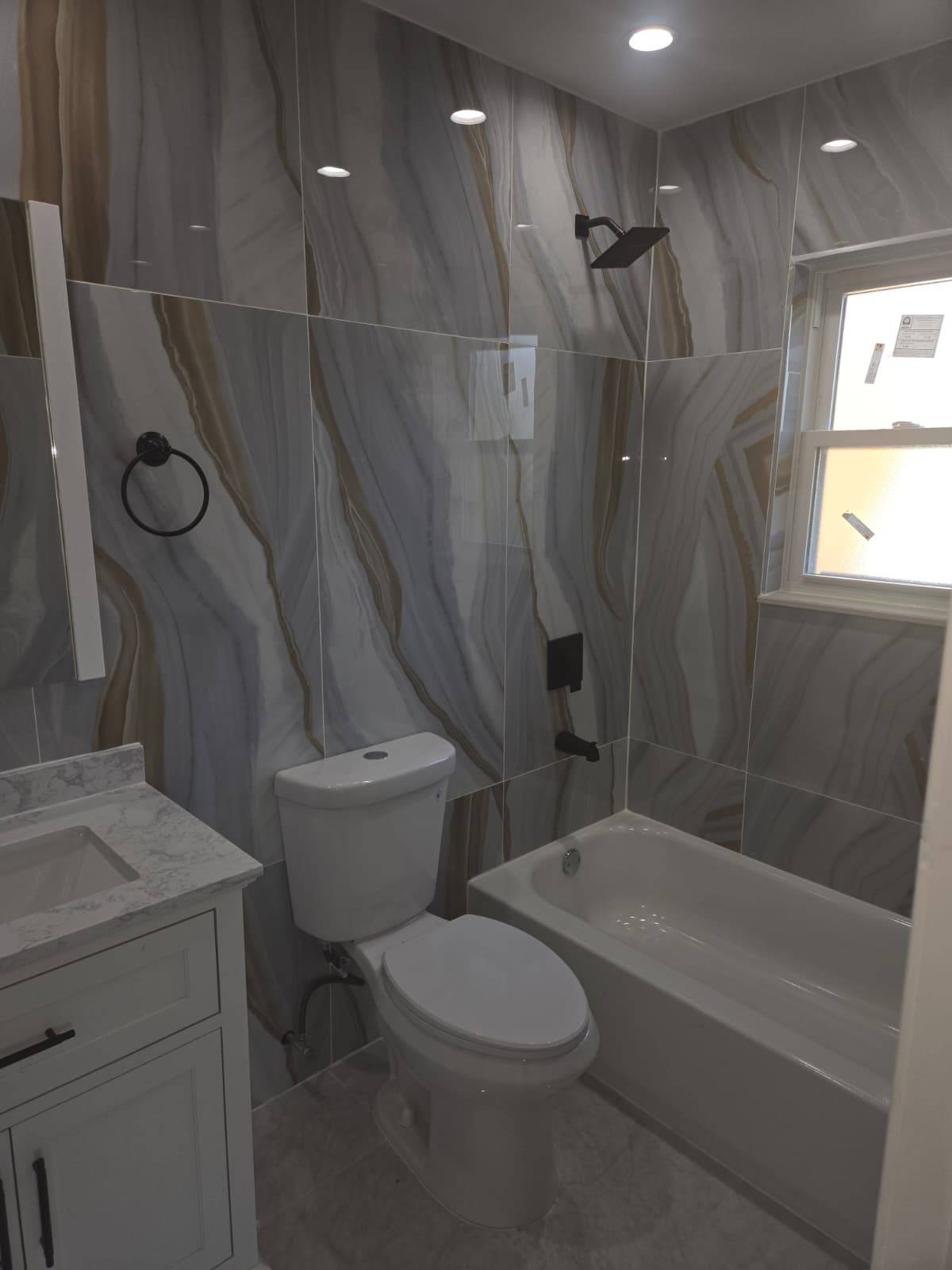 #11 photo, 167th Street & 110th Ave, Jamaica , NY 11433