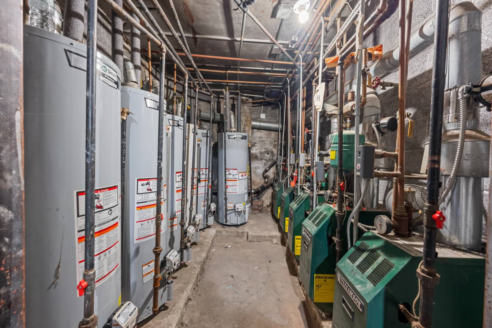 #18 photo, 170 Soundview Ave, Clason Point , NY 10473