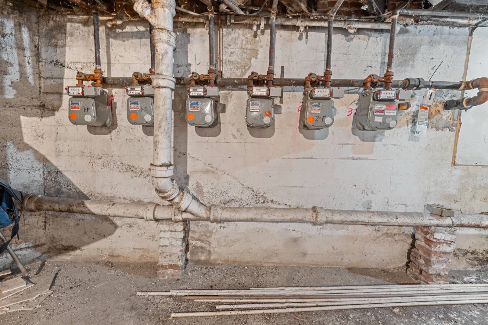 #19 photo, 170 Soundview Ave, Clason Point , NY 10473