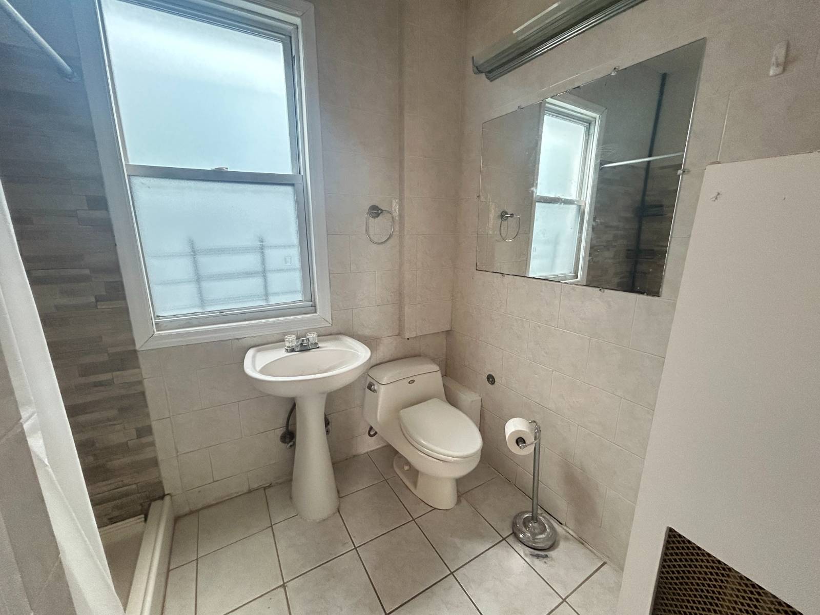 #6 photo, 1466  Commonwealth Ave, #2, East Bronx , NY 10460