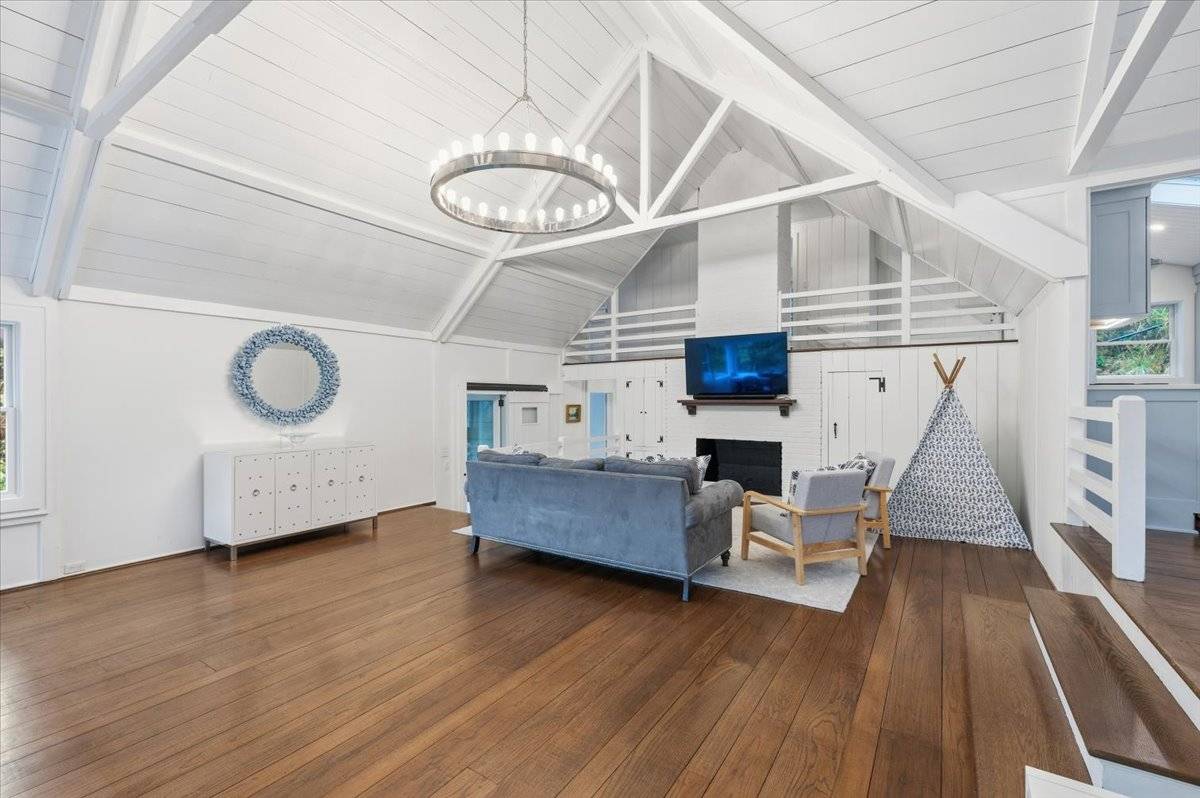 #10 photo, 17 OCEAN VIEW AVE, Southampton , NY 11968