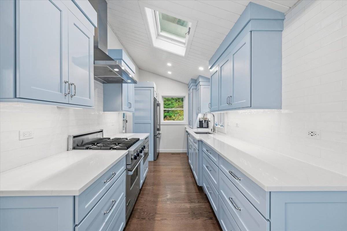 #18 photo, 17 OCEAN VIEW AVE, Southampton , NY 11968