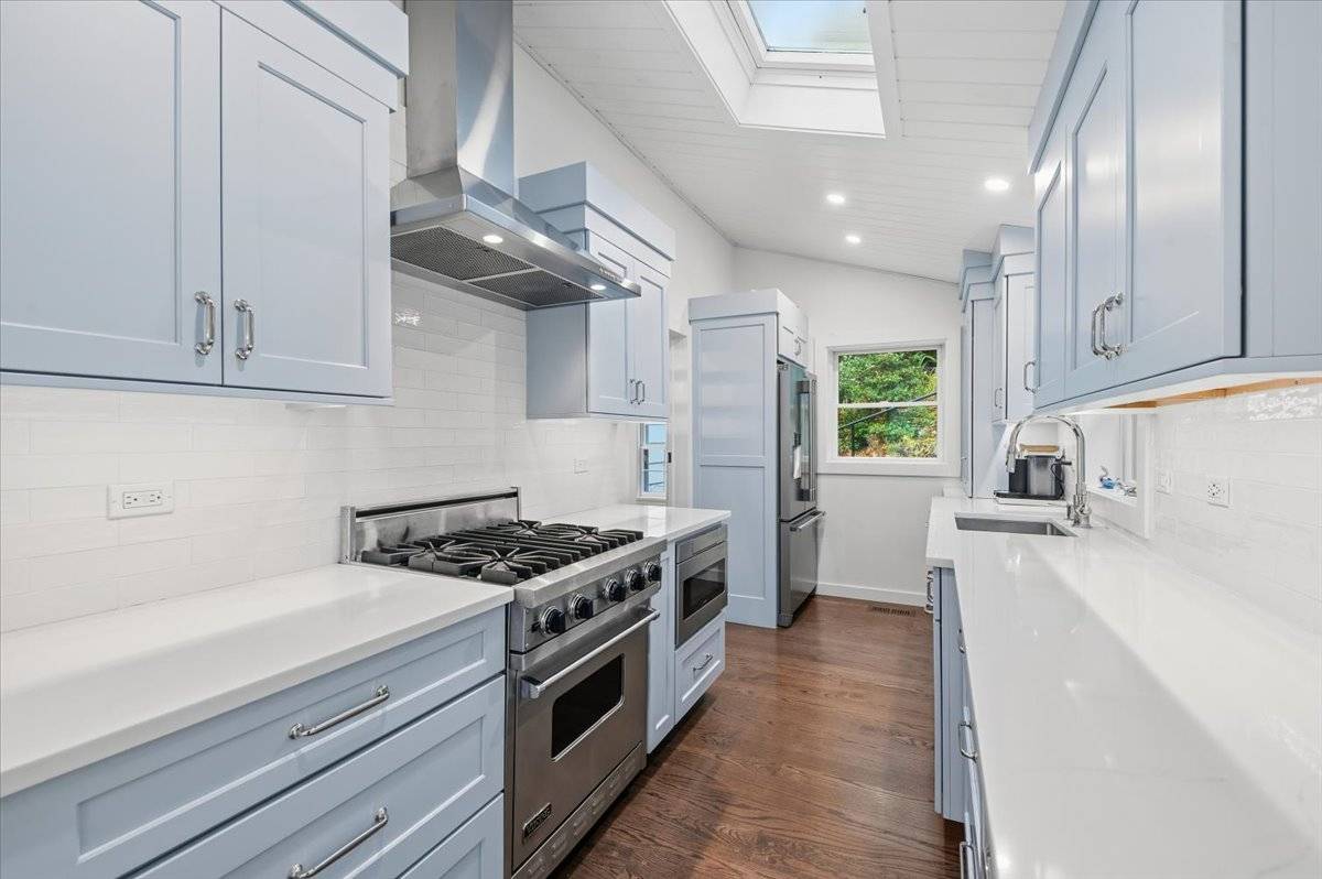 #19 photo, 17 OCEAN VIEW AVE, Southampton , NY 11968