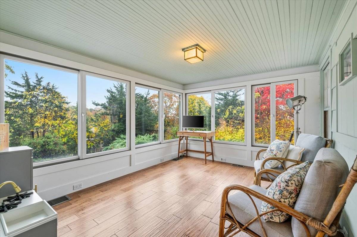 #24 photo, 17 OCEAN VIEW AVE, Southampton , NY 11968