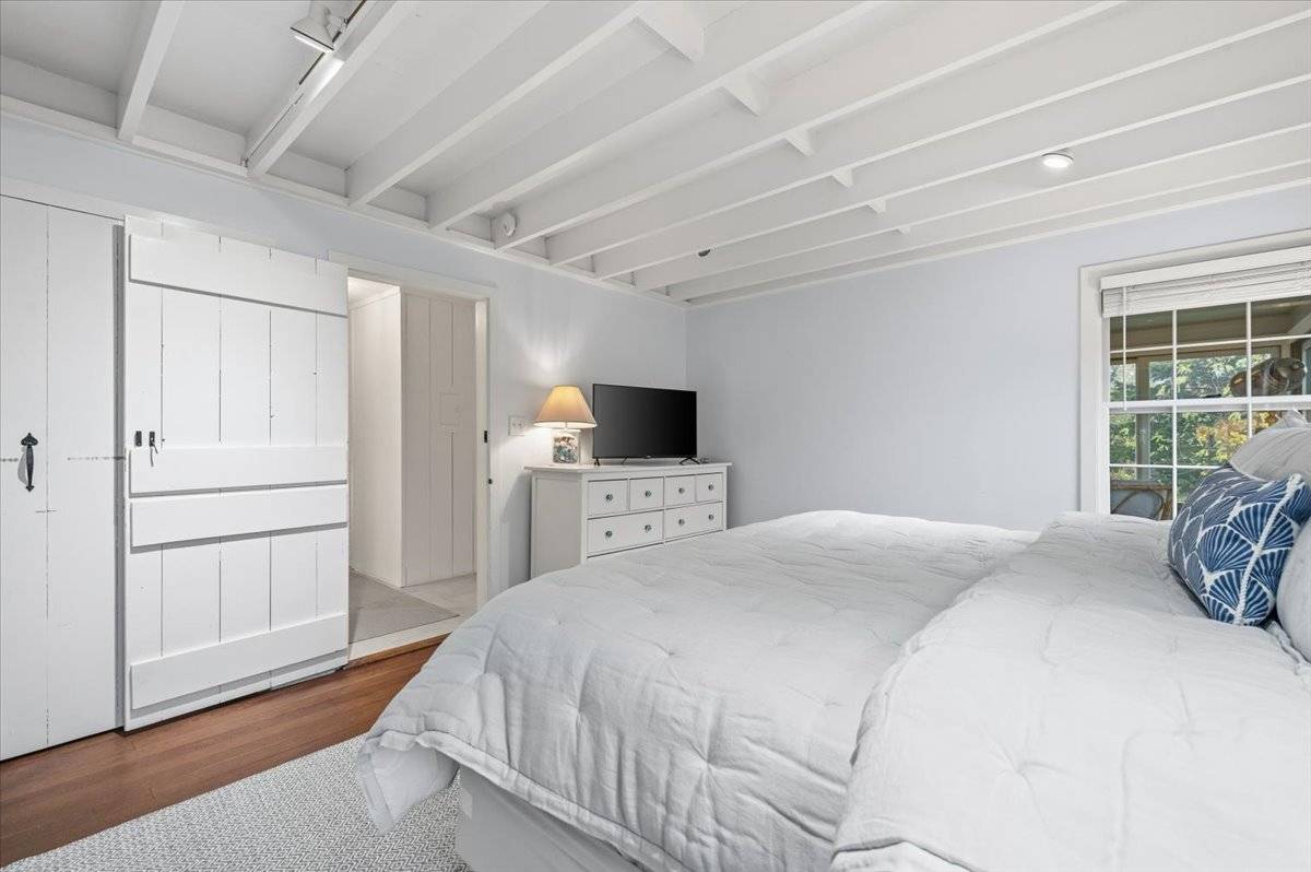 #27 photo, 17 OCEAN VIEW AVE, Southampton , NY 11968