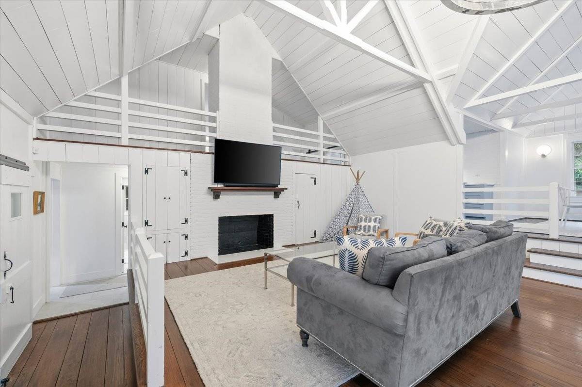 #9 photo, 17 OCEAN VIEW AVE, Southampton , NY 11968