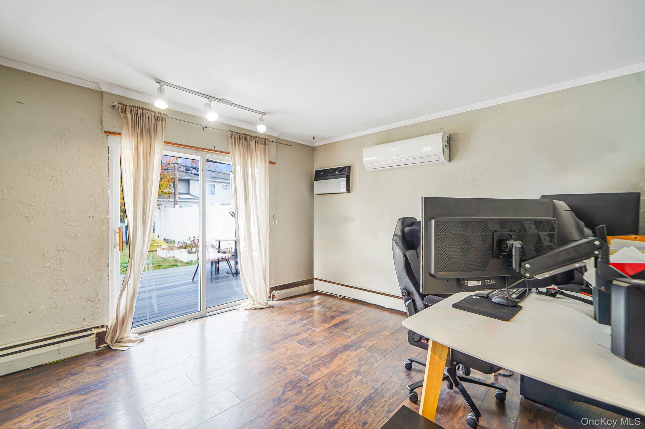 #12 photo, 18 Chickadee Lane, Levittown , NY 11756