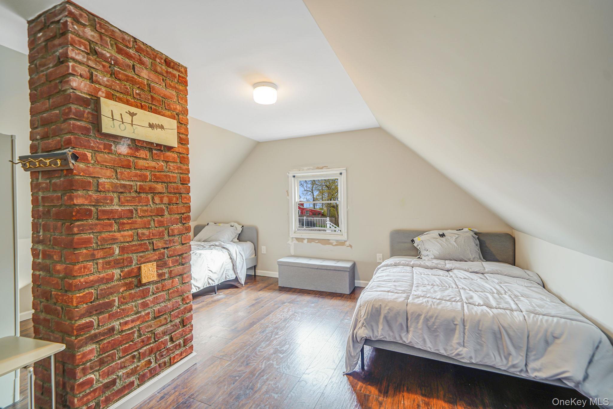 #19 photo, 18 Chickadee Lane, Levittown , NY 11756