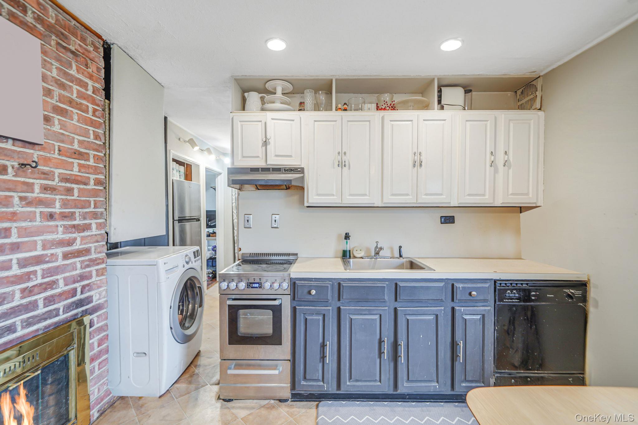 #5 photo, 18 Chickadee Lane, Levittown , NY 11756