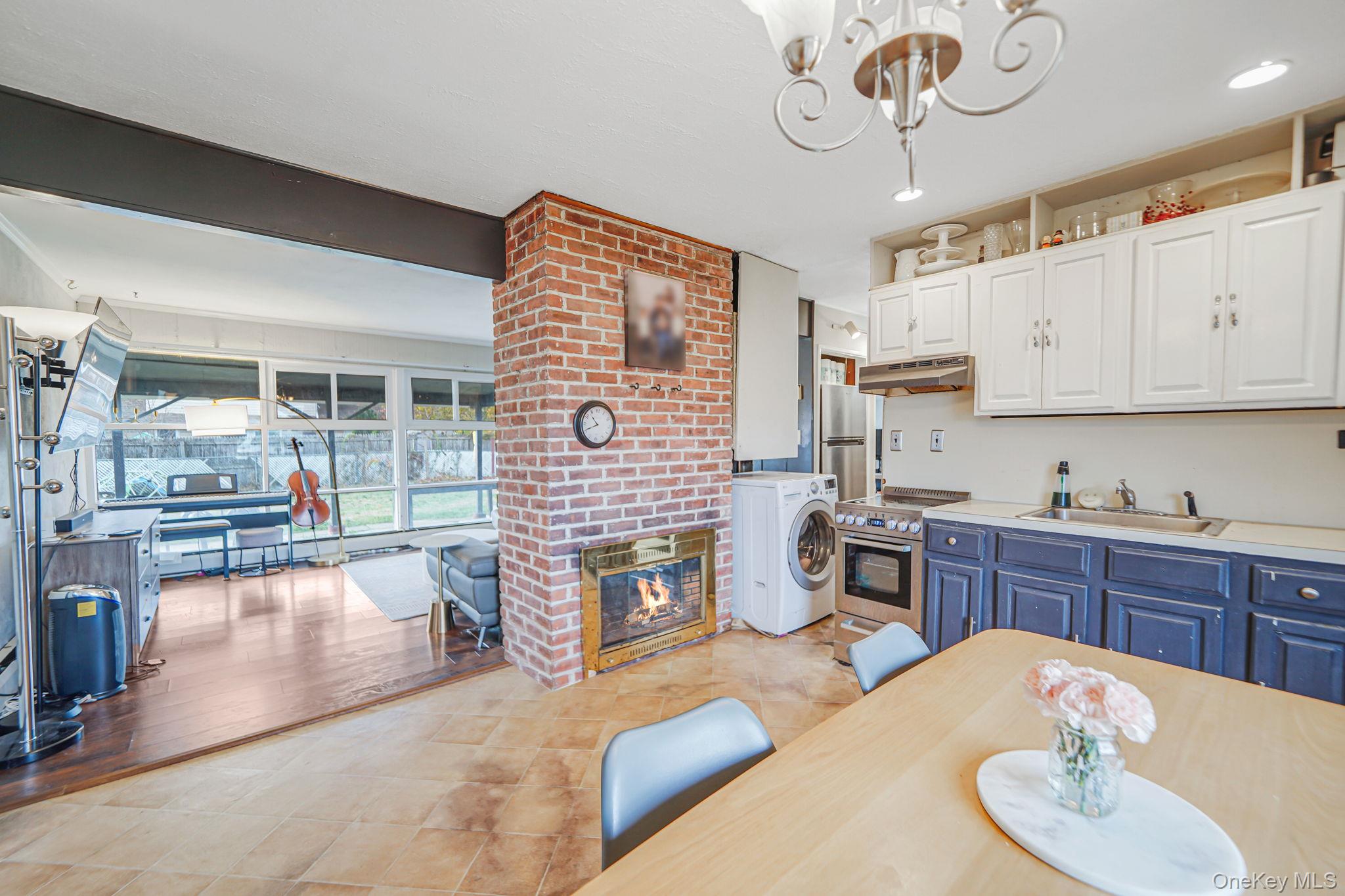 #7 photo, 18 Chickadee Lane, Levittown , NY 11756