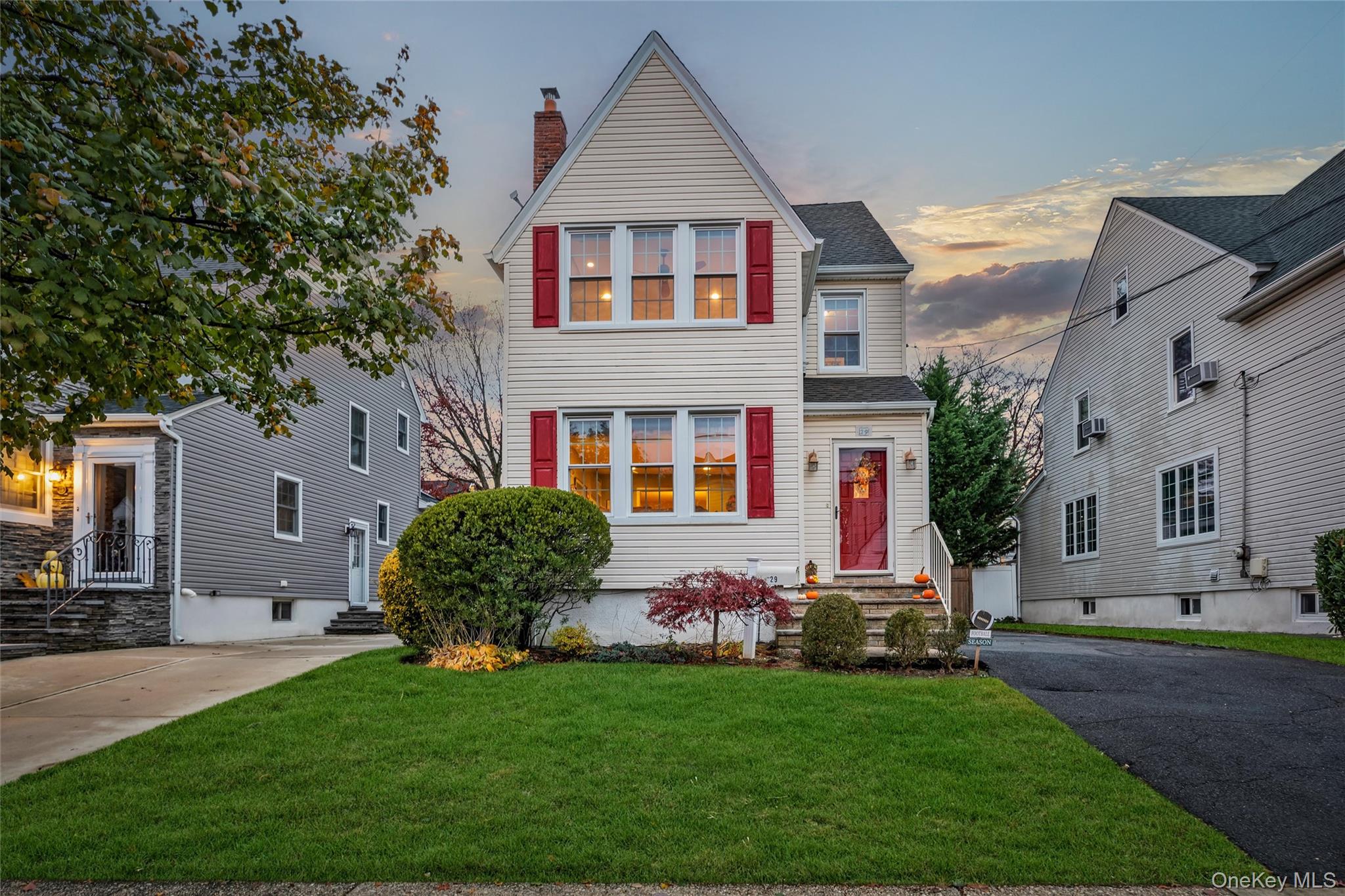 #1 photo, 29 Orleans Road, Valley Stream , NY 11581