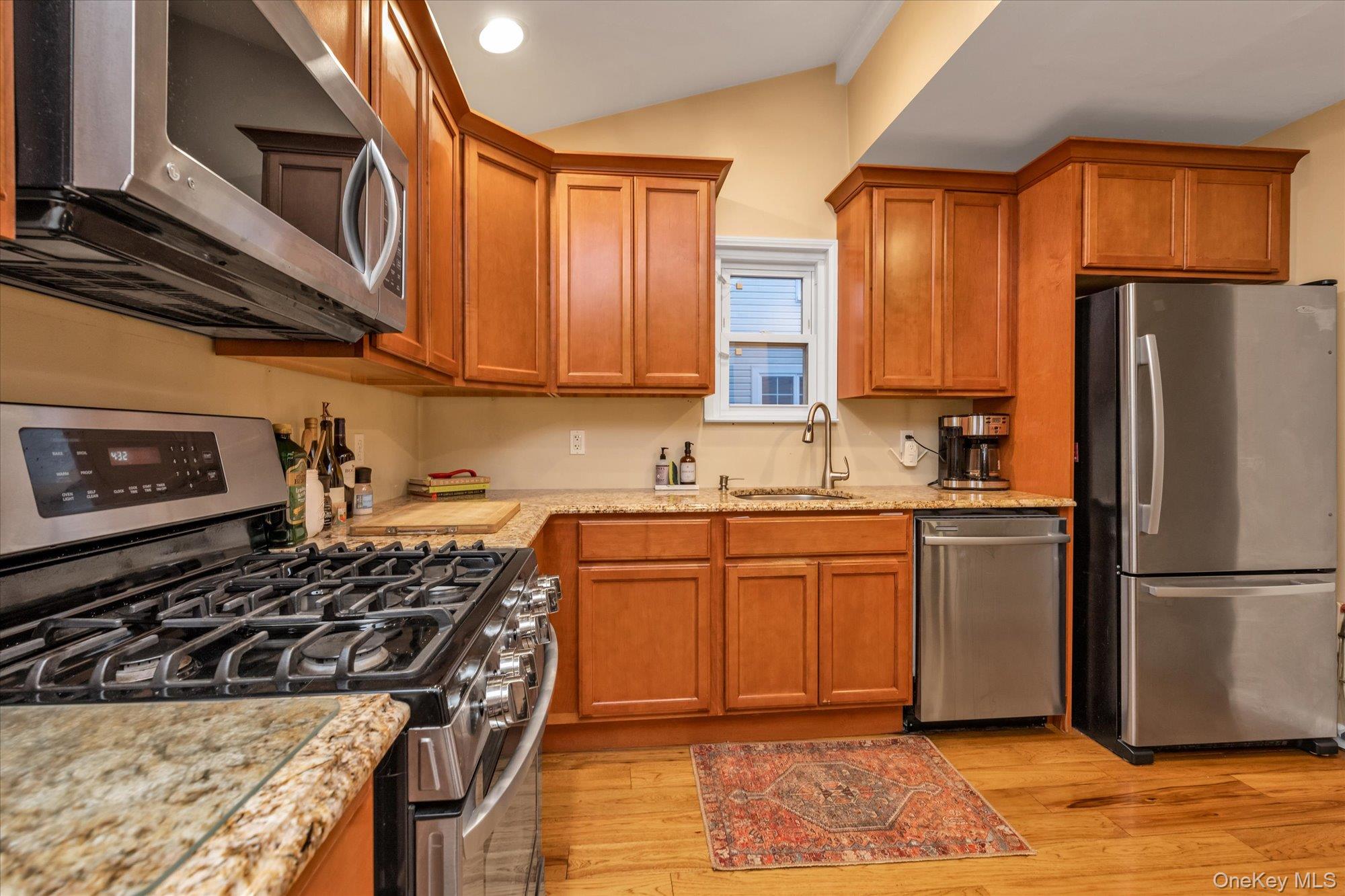 #8 photo, 29 Orleans Road, Valley Stream , NY 11581